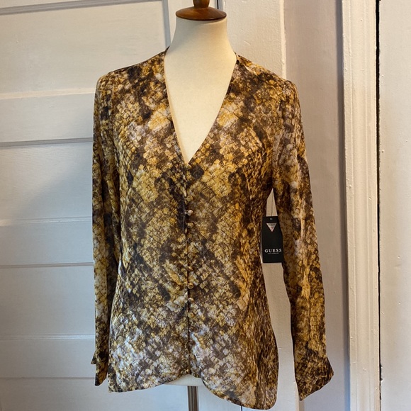 NWT Guess Octane Snake Print Top, Size S - Picture 4 of 15